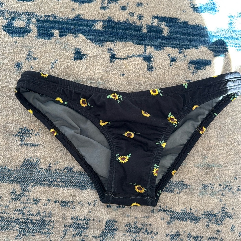 Jolyn Daisy Midl Bottoms